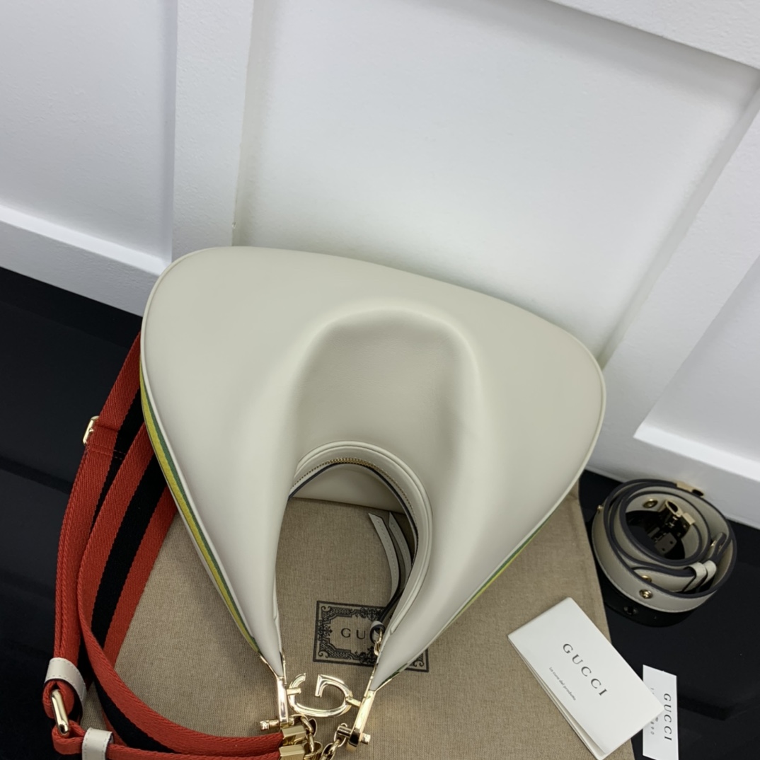 Gucci Hobo Bags